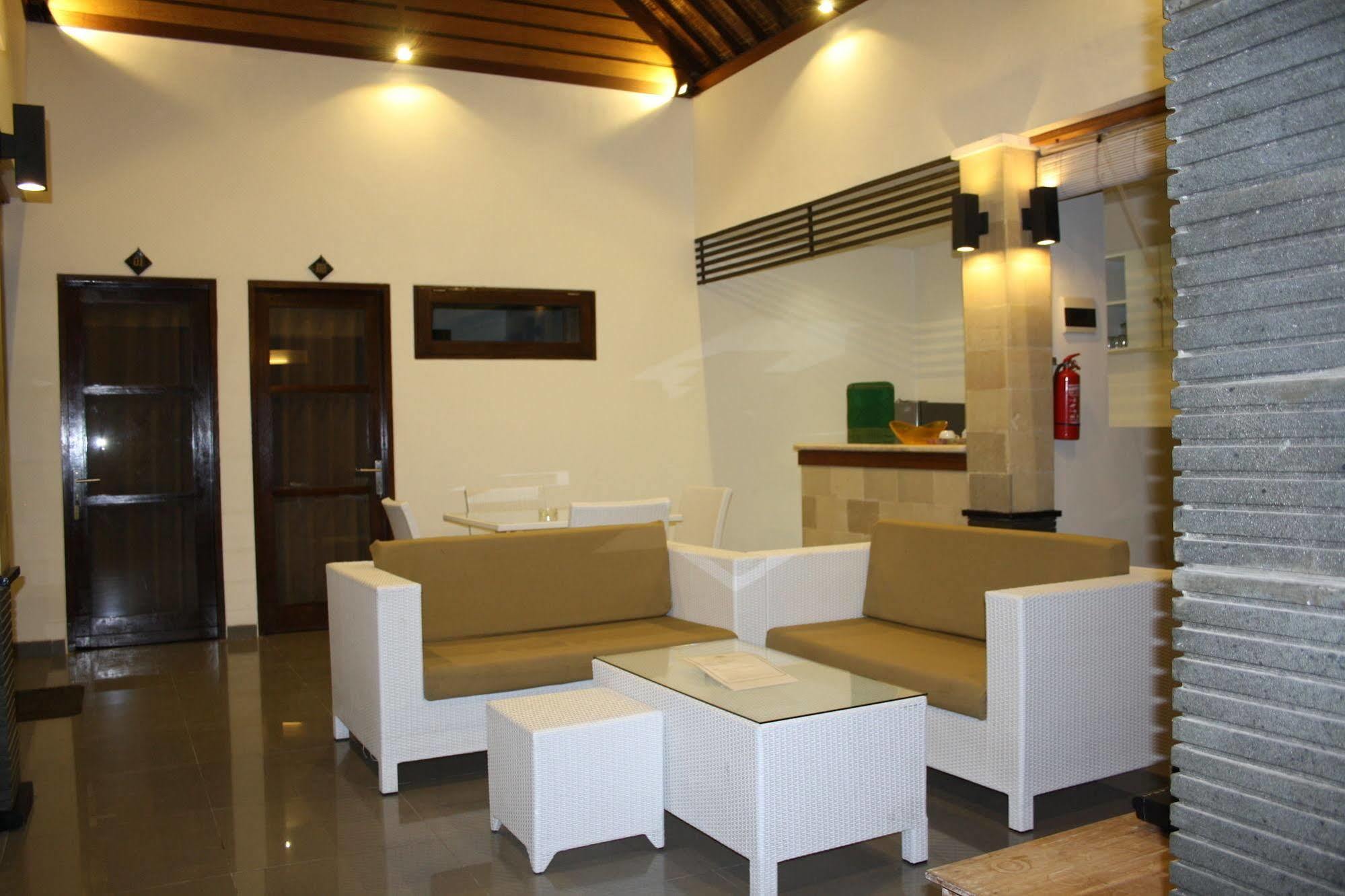 Gili Pearl Three Bedroom Villa Gili Trawangan Exterior photo